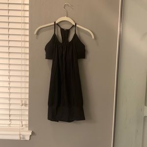 Black size 6 lululemon workout top